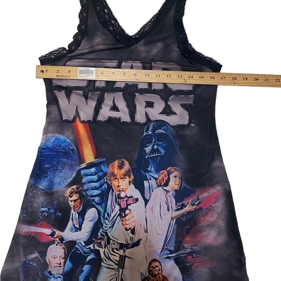 Kids Star Wars night gown size 4-6.‎ - Picture 6 of 9